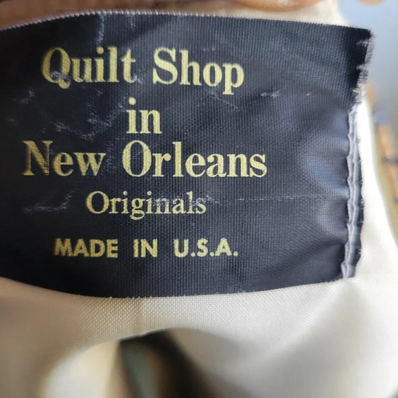 80s 90s New Orleans HandMade Quilted Patchwork Satin Silk Jacket (Size S/M) - Picture 2 of 16